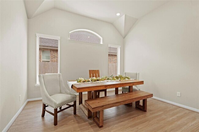 Foto del edificio - 31819 Harmony Heights Ln