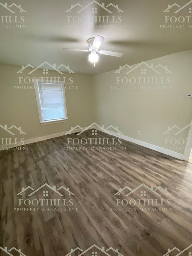 Foto del edificio - Quaint 2 bedroom, 1 bathroom single-family...
