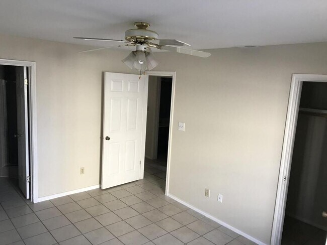 Foto del edificio - 1909 S 38th St