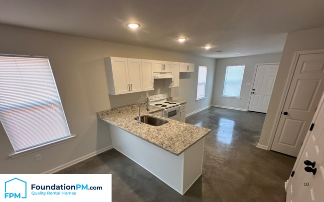 Building Photo - 314 Chestnut St