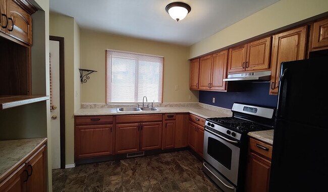 Foto del edificio - 1441 Oakes Rd