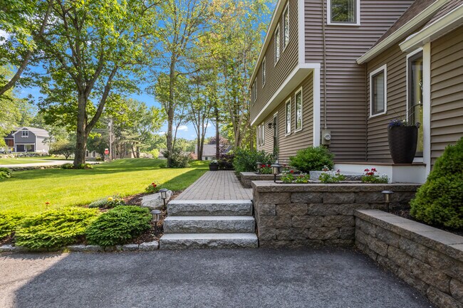 Foto del edificio - 106 Fieldstone Estates Rd