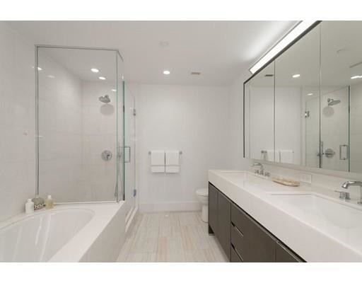 Foto del edificio - 100 Lovejoy Pl