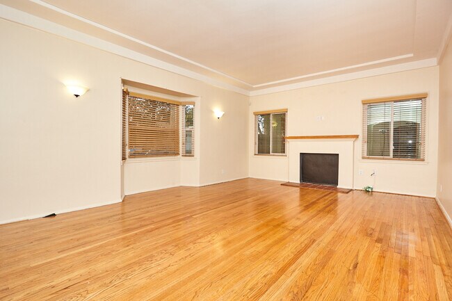Building Photo - 4228-4230 8th Ave