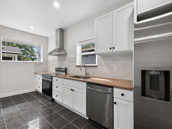 Foto del edificio - 12910 74th Ave S