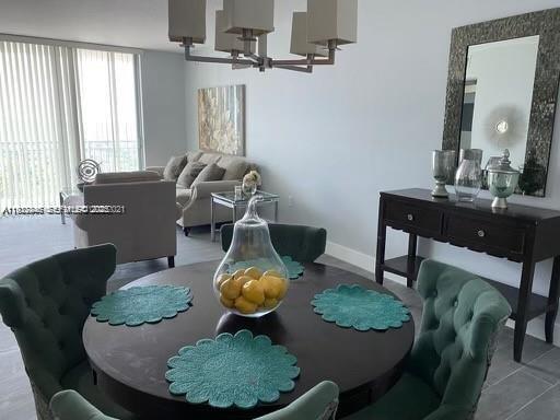 Foto del edificio - 9066 SW 73rd Ct