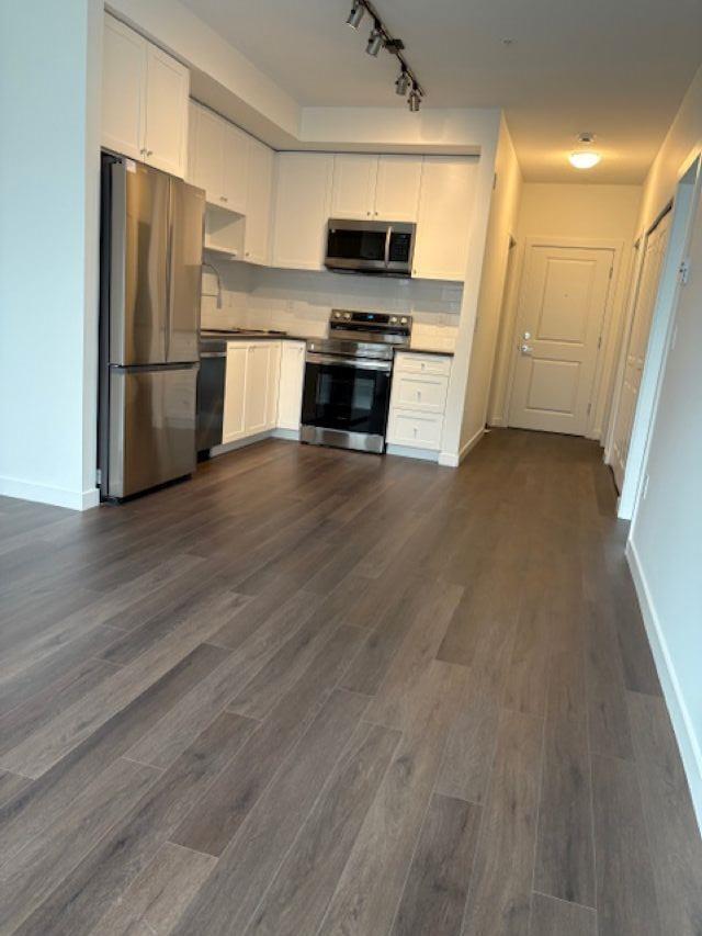 Building Photo - 8509-8158 158 St