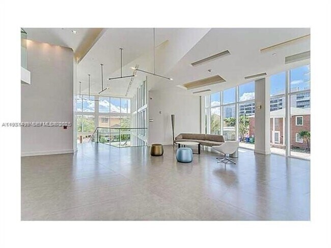 Photo - 600 NE 27th St Apartment