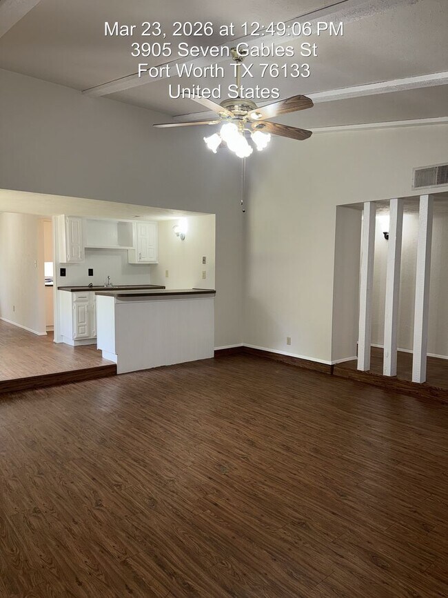 Foto del edificio - 3905 7 Gables St