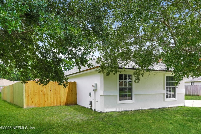 Building Photo - 1368 Summerbrook Dr