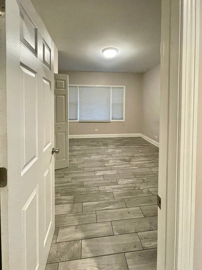 Foto del edificio - 606 N Spring St