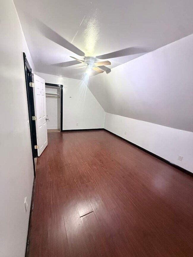 Foto del edificio - 110 Pleasant St