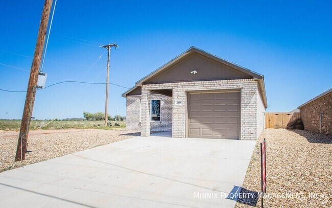 Building Photo - 2402 N Avenue P