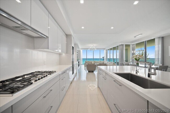 Foto del edificio - 5000 N Ocean Dr