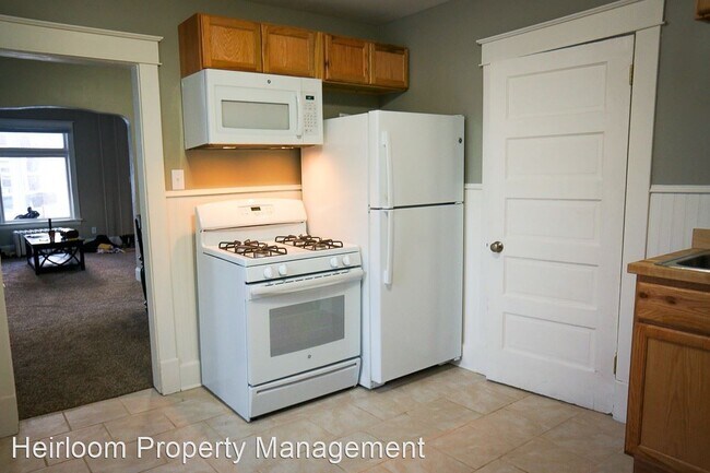 Foto del edificio - 2 br, 1 bath House - 614 N 13th Ave E