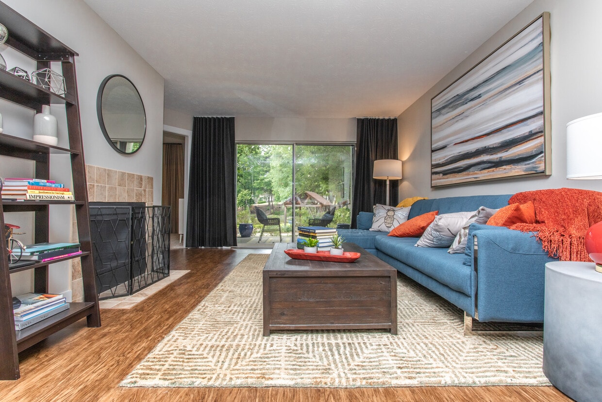 Photo - Harbor & Pine Apartments