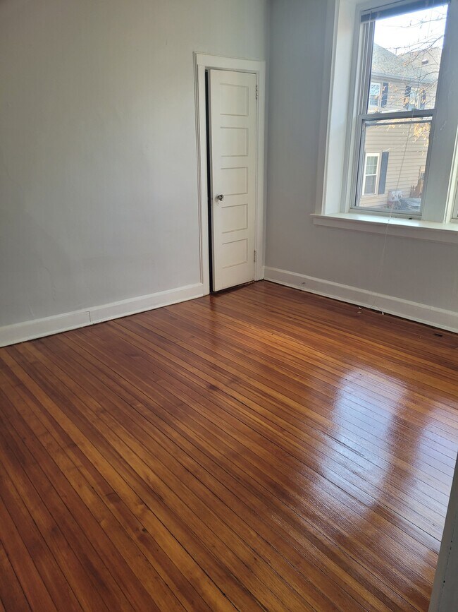 Foto del edificio - 1611 Hampton Blvd