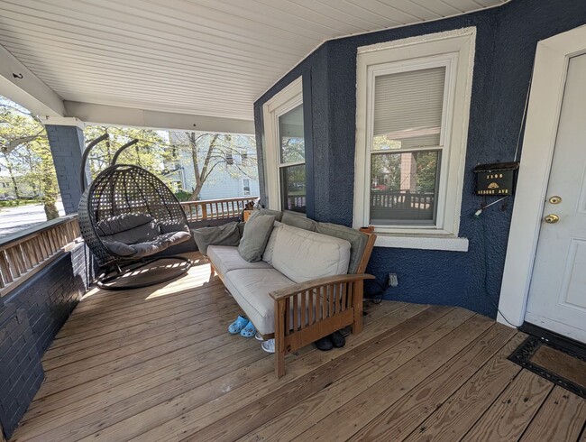 Building Photo - Large 5 Bedroom Single Family House for Rent in Asbury Park!