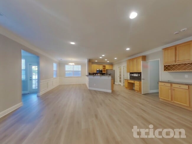 Building Photo - 10759 Traders Ct