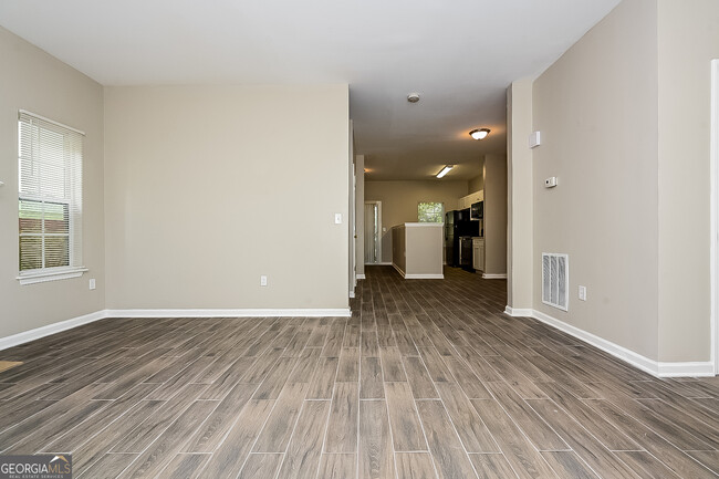 Foto del edificio - 1185 Moton Ave SW