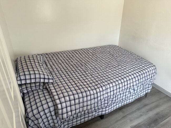 Building Photo - 1708 Euclid Ave