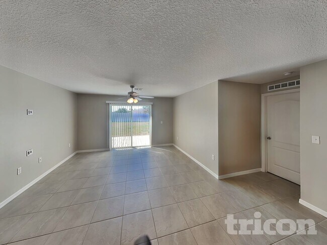 Foto del edificio - 2871 Chalmer St