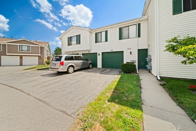 Foto del edificio - 425 Harrison Ct