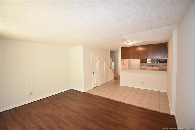 Building Photo - 244 Wickford Ct