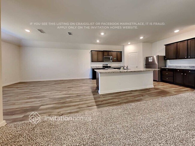 Building Photo - 135 Magnolia Dr