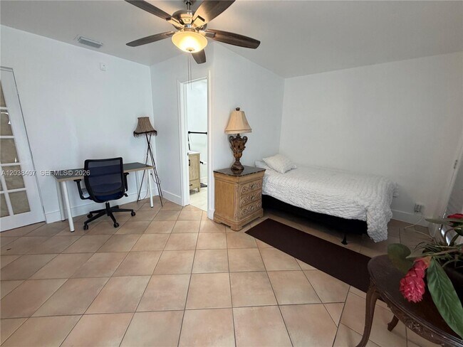 Foto del edificio - 5931 SW 148th Pl