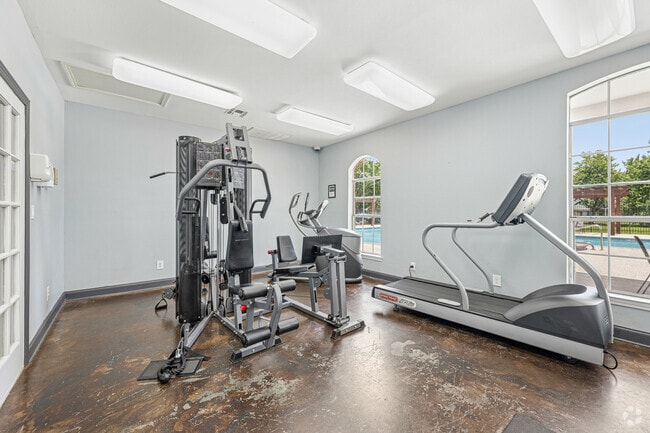 Gimnasio - Cypress Lake Apartments