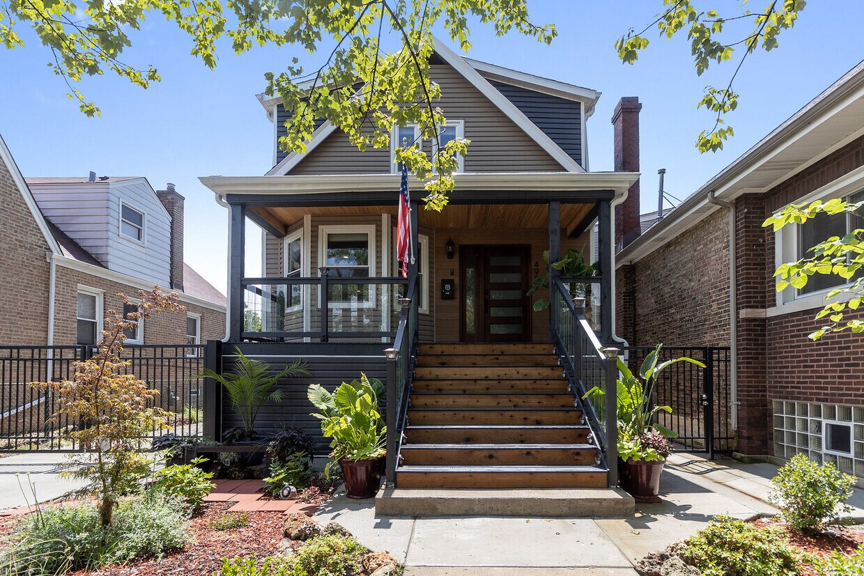 Primary Photo - 4951 W Eddy St