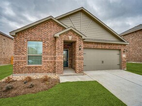 Building Photo - 233 Enchanted Way