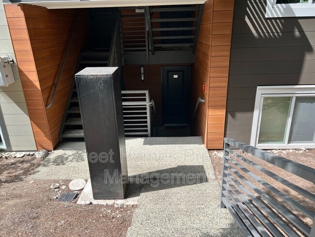 Foto del edificio - 12219 NE Bel Red Rd