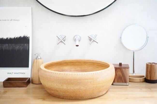 Foto del edificio - 337 E Villanova Rd