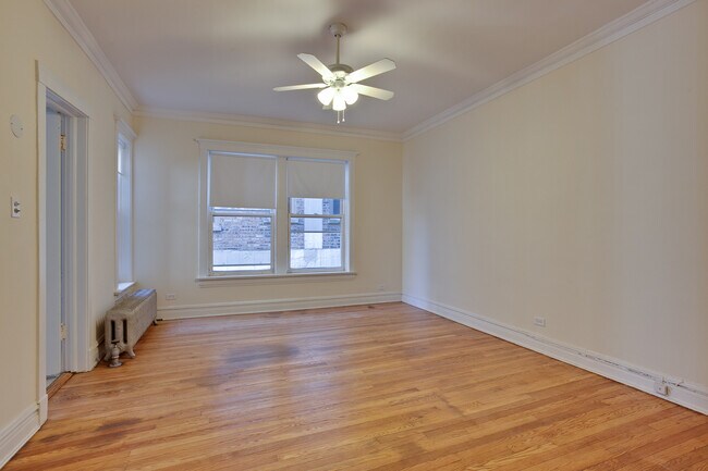Foto del edificio - 5121 S Kenwood Ave