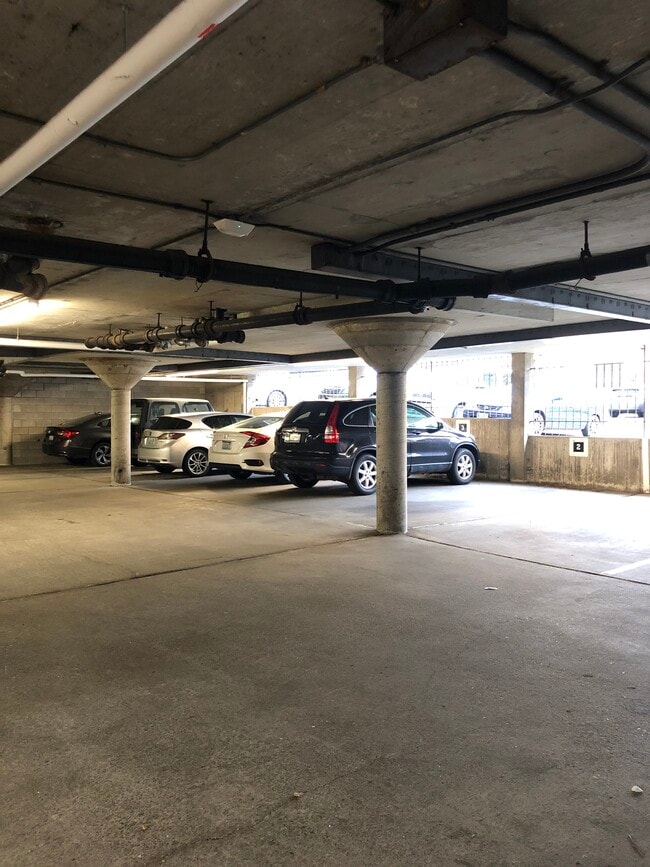 Building Photo - Escolier Apartments