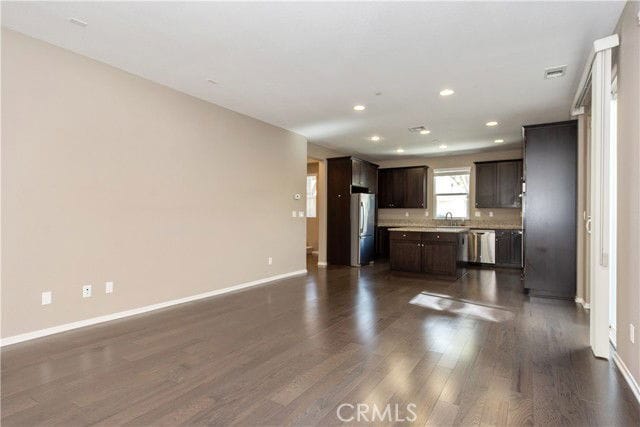 Photo - 148 Compass House