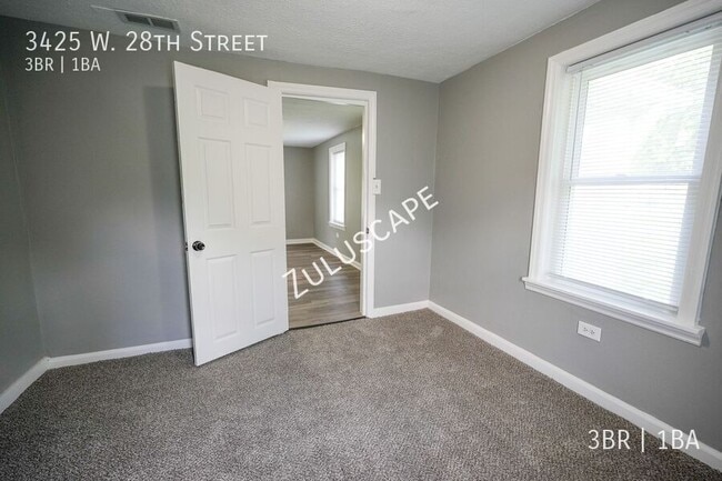 Building Photo - 3425 W 28th St