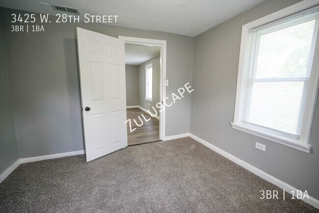 Foto del edificio - 3425 W 28th St