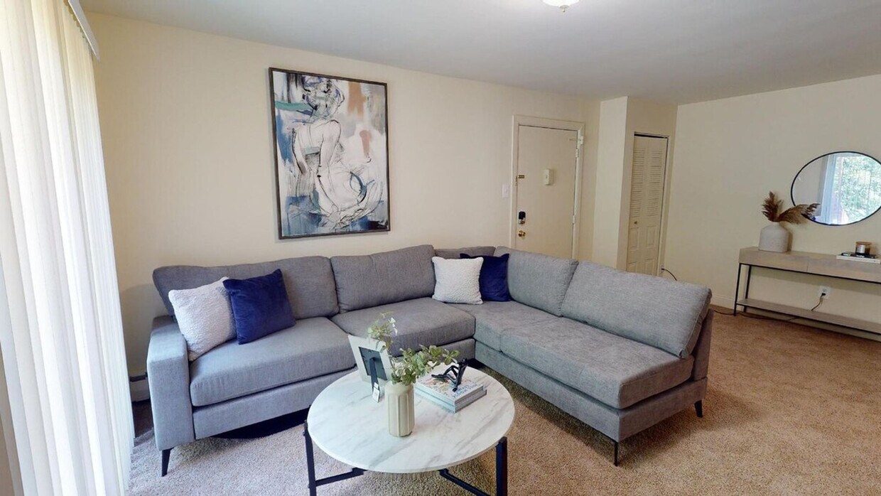 Foto principal - 1102 Wharton Dr