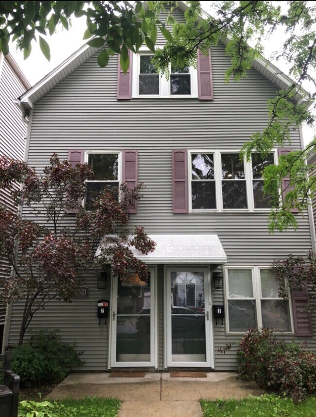 Building Photo - 2621 N Drake Ave