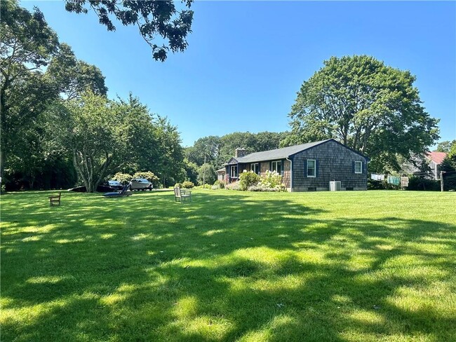 Building Photo - 296 Moonstone Beach Rd