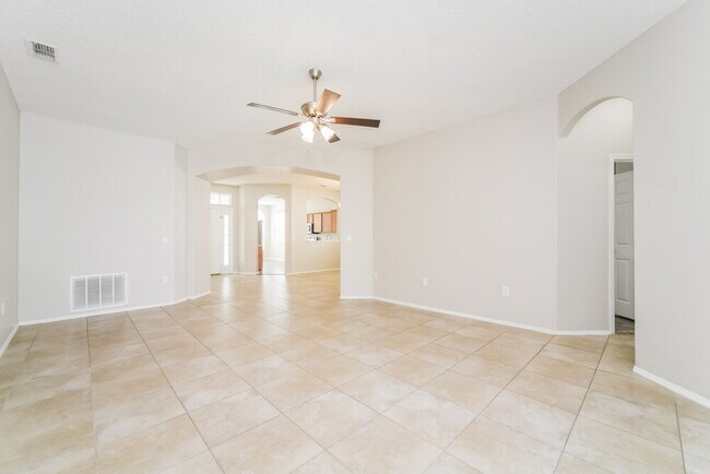 Building Photo - 1027 Lake Biscayne Way
