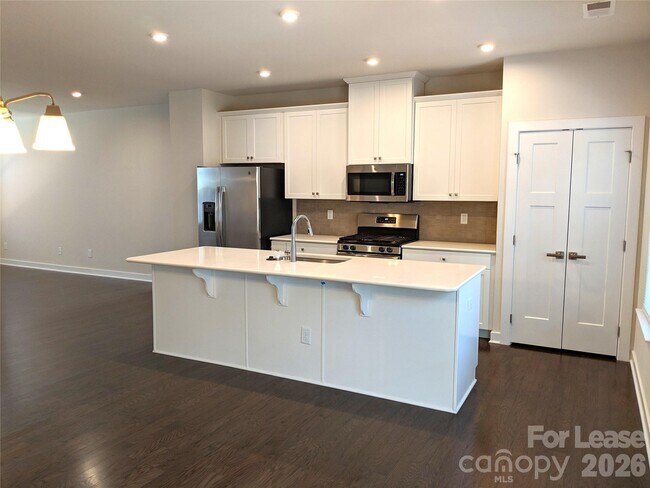 Foto del edificio - 3051 Salix Bend Dr