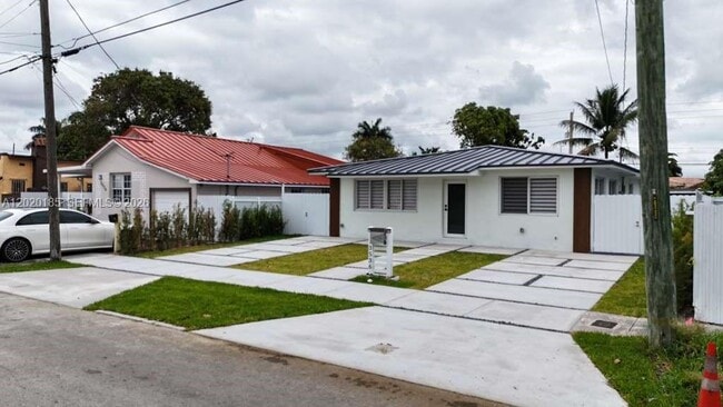 Building Photo - 3536 NW 14th Terrace