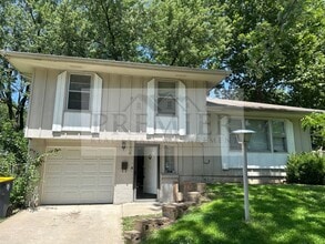 Building Photo - 8406 E 92 Pl
