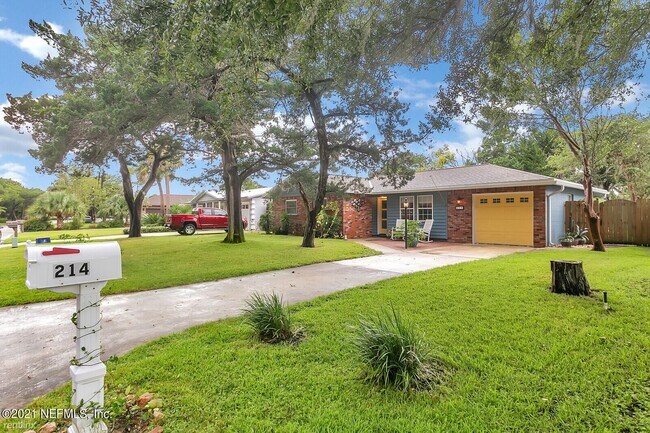 Building Photo - 3 br, 2 bath House - 214 Kenan St