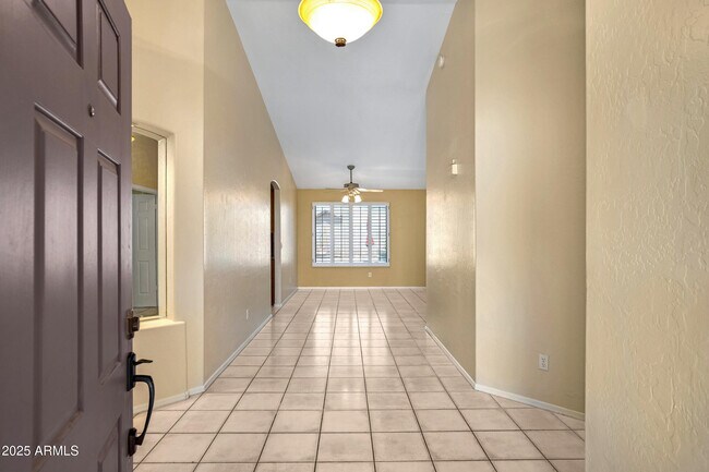 Building Photo - 3062 S Marigold Pl