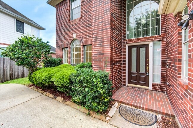 Building Photo - 15318 Amesbury Ln